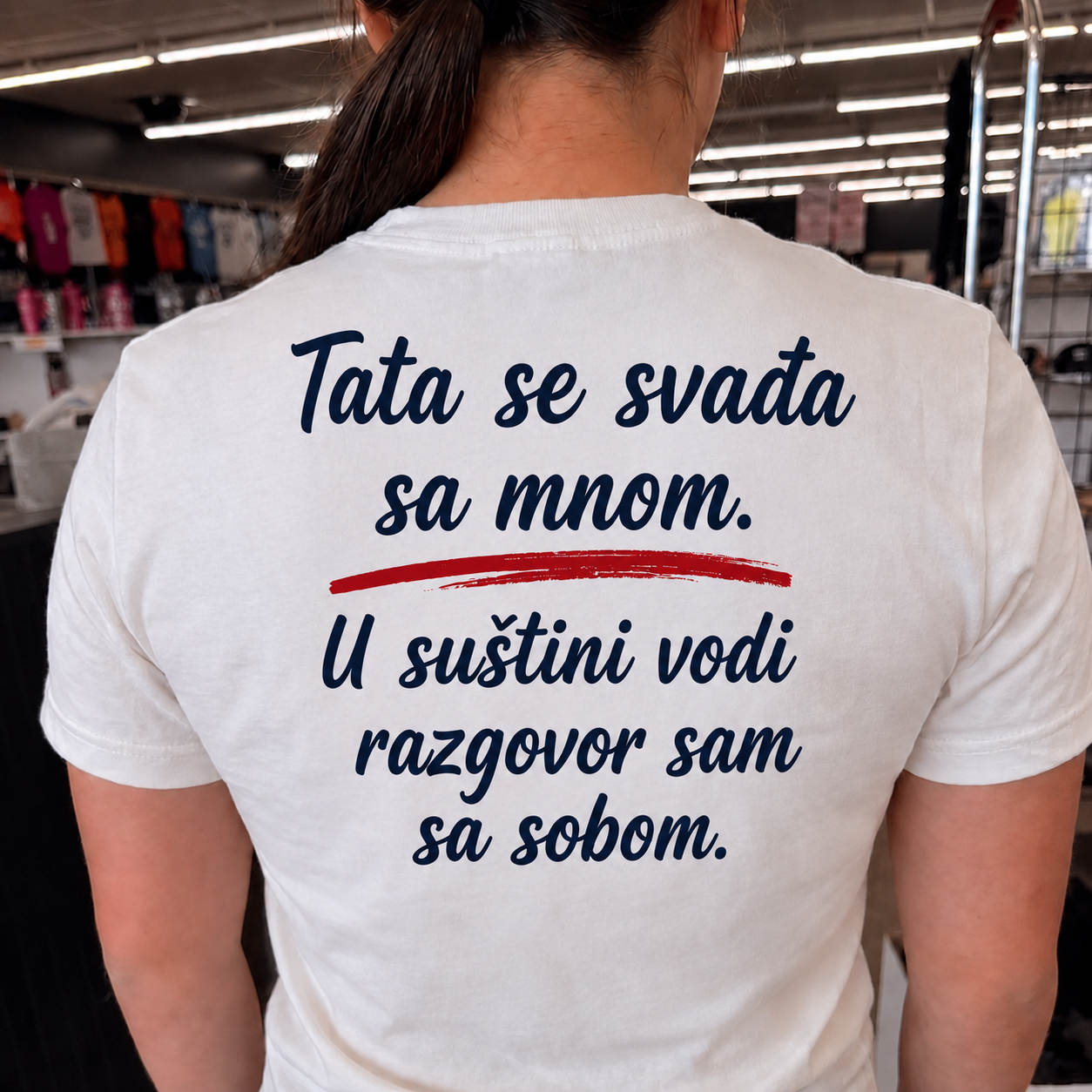 Tata vodi razgovor sam sa sobom majica