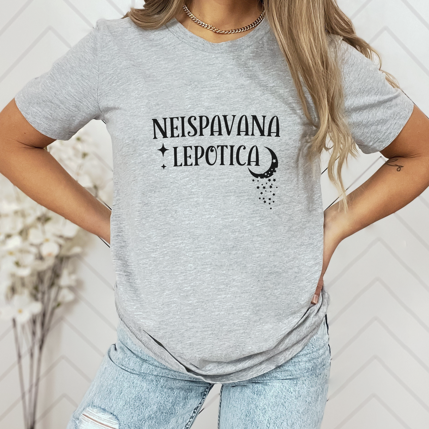Neispavana lepotica majica