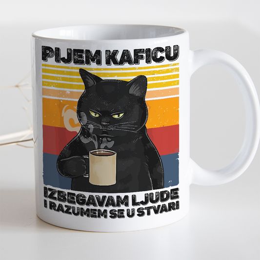 Pijem kaficu šoljica