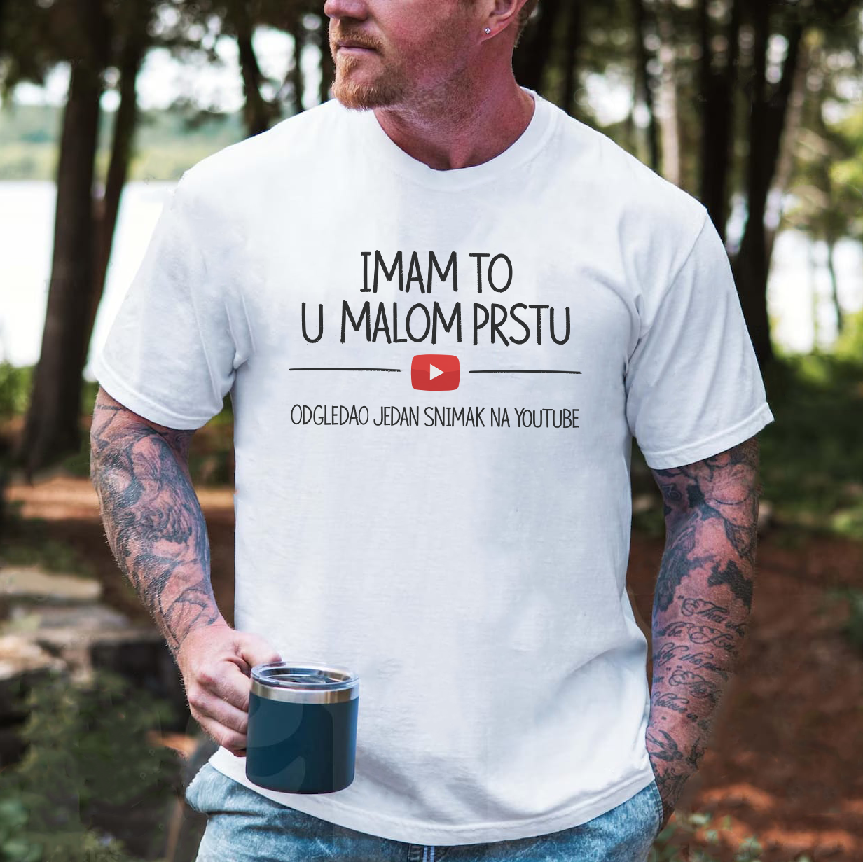U malom prstu majica