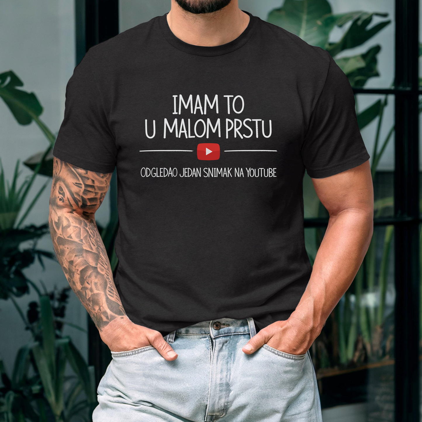 U malom prstu majica