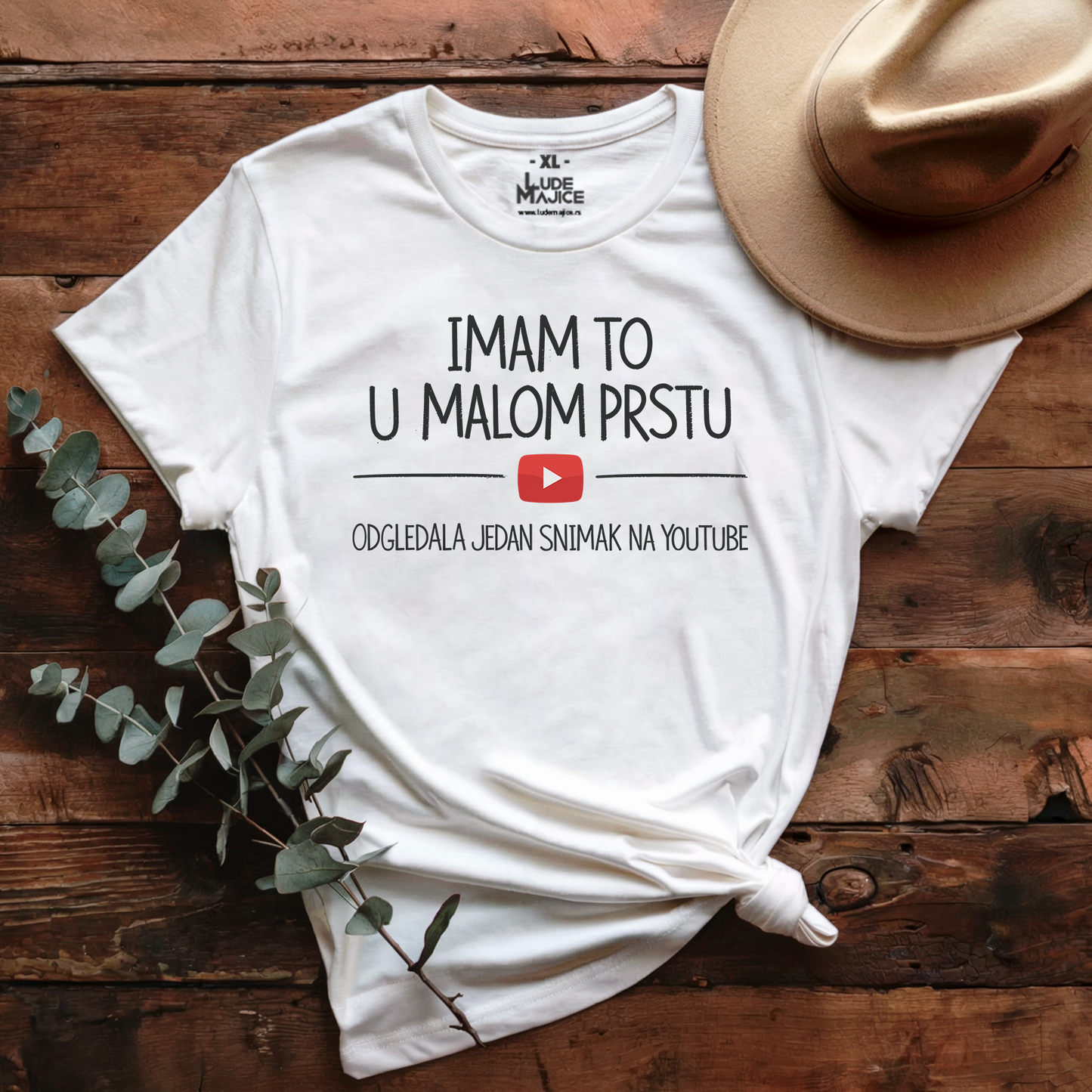 U malom prstu majica
