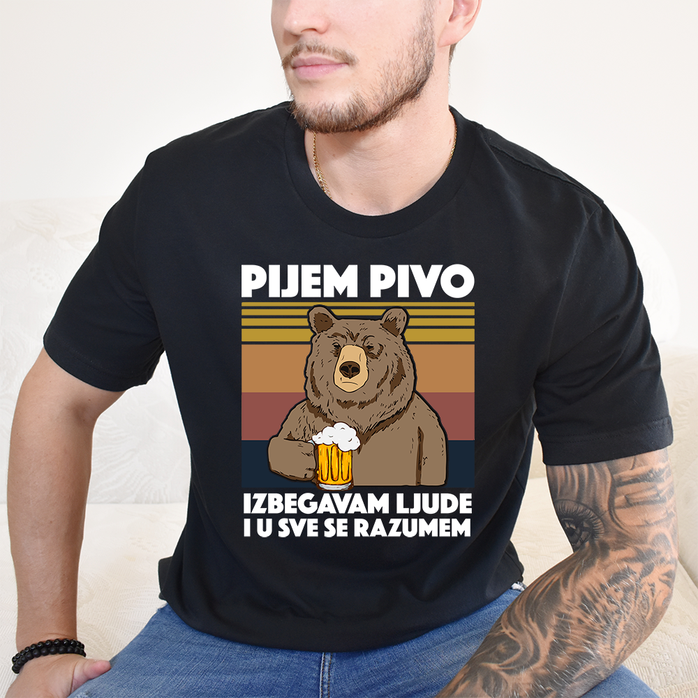 Pijem pivo i u sve se razumem majica