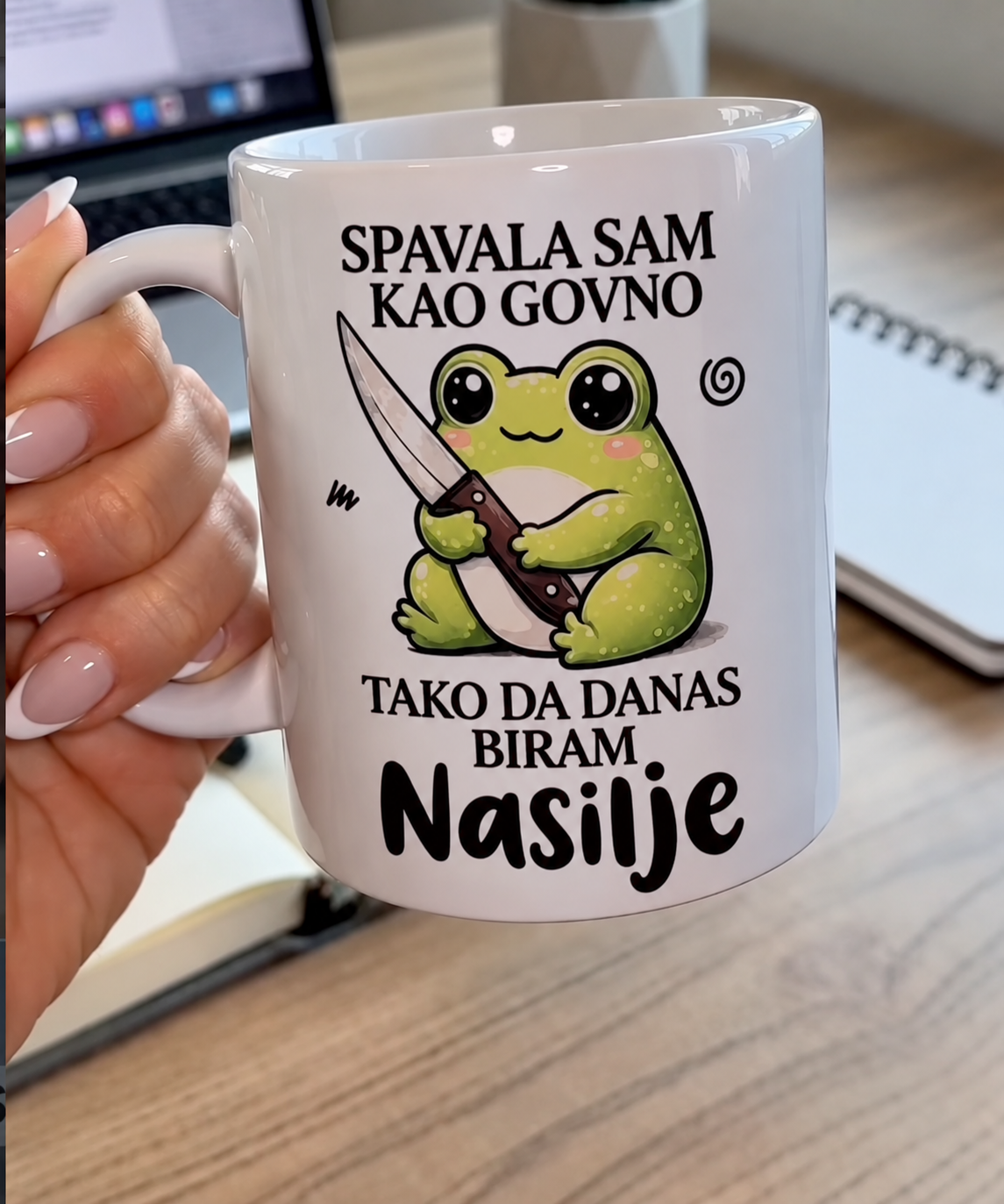 Spavala sam kao govno šoljica
