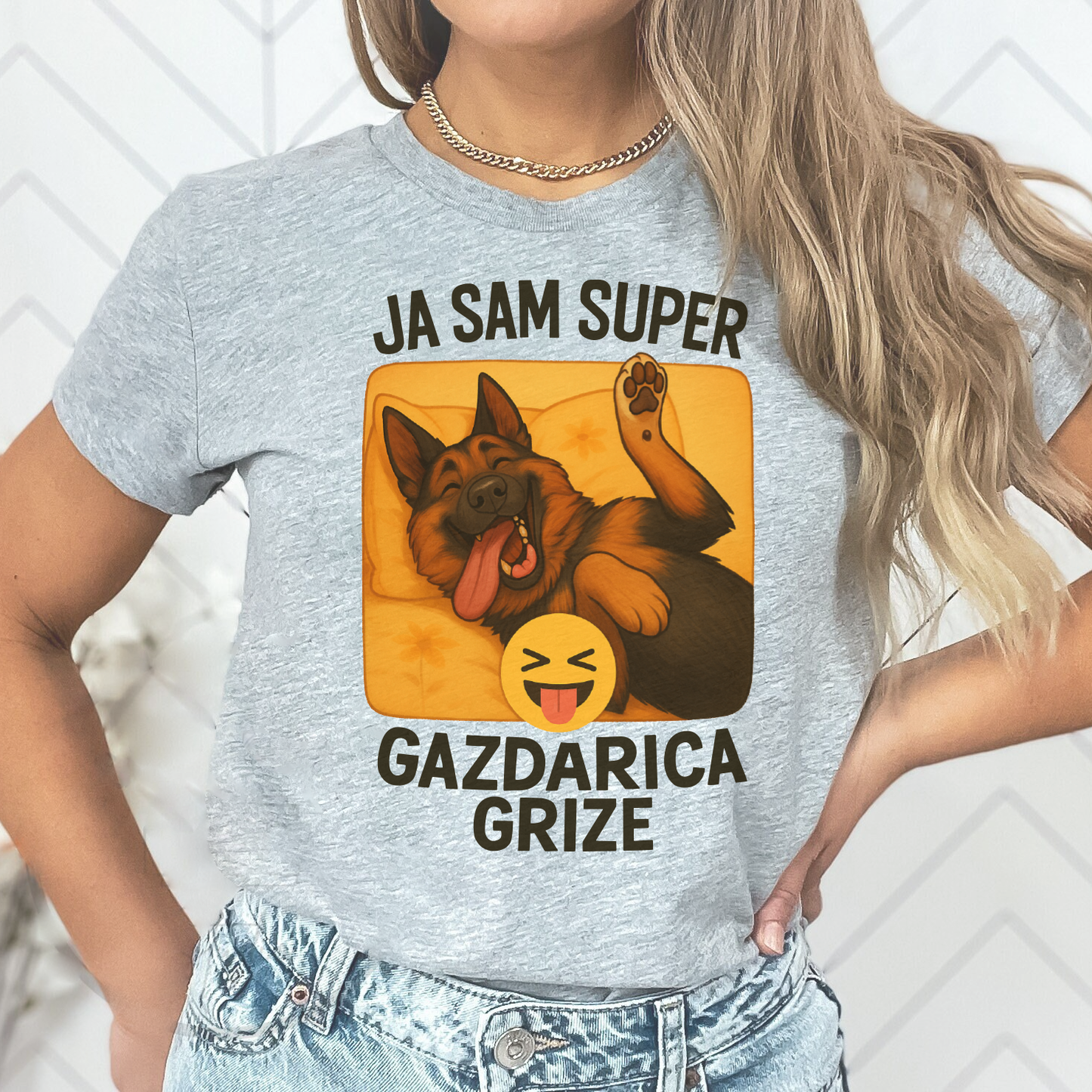 Gazdarica grize majica